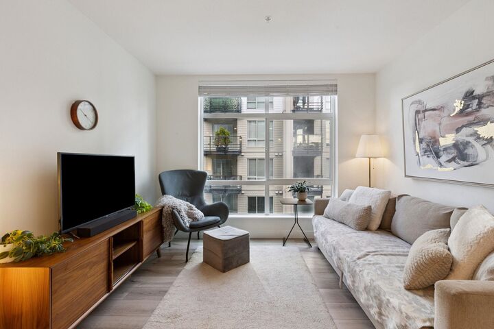 Property Photo: 128 E 8th Street 309 BC V7L 0H2