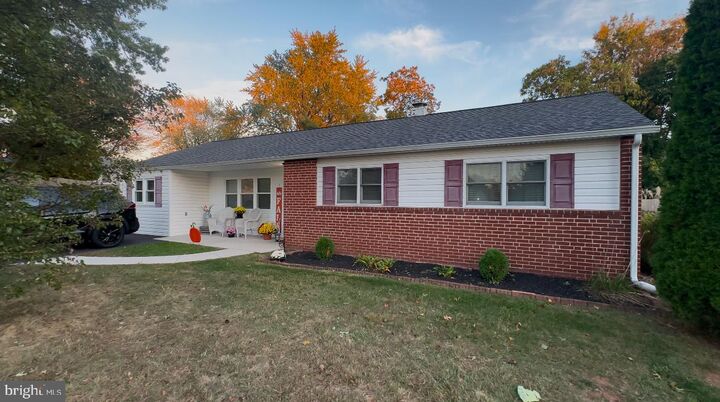 3154 Sycamore Lane  Norristown PA 19401 photo