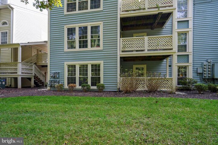 Property Photo: 7772 Willow Point Drive 7772 VA 22042