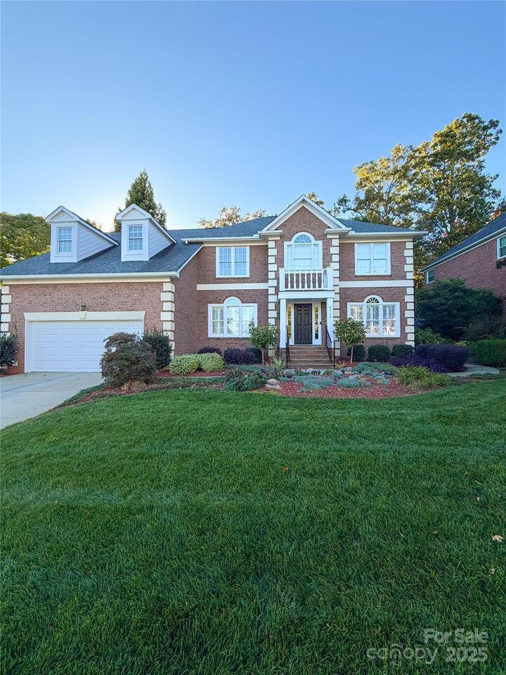 Property Photo: 5715 Hartfield Downs Drive NC 28269