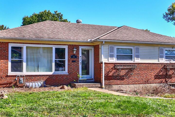 Property Photo: 992 Rosetree Lane OH 45230