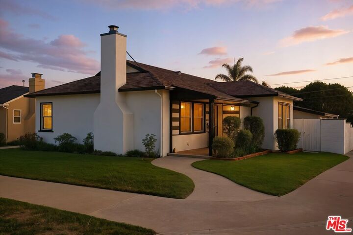 8136 Holy Cross Pl  Los Angeles CA 90045 photo
