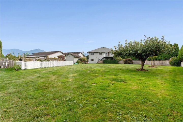 Photo de la propriété: 46259 Ranchero Drive BC V4Z 1K2