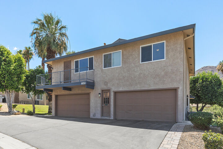 Property Photo: 72629 Edgehill Drive 4 CA 92260