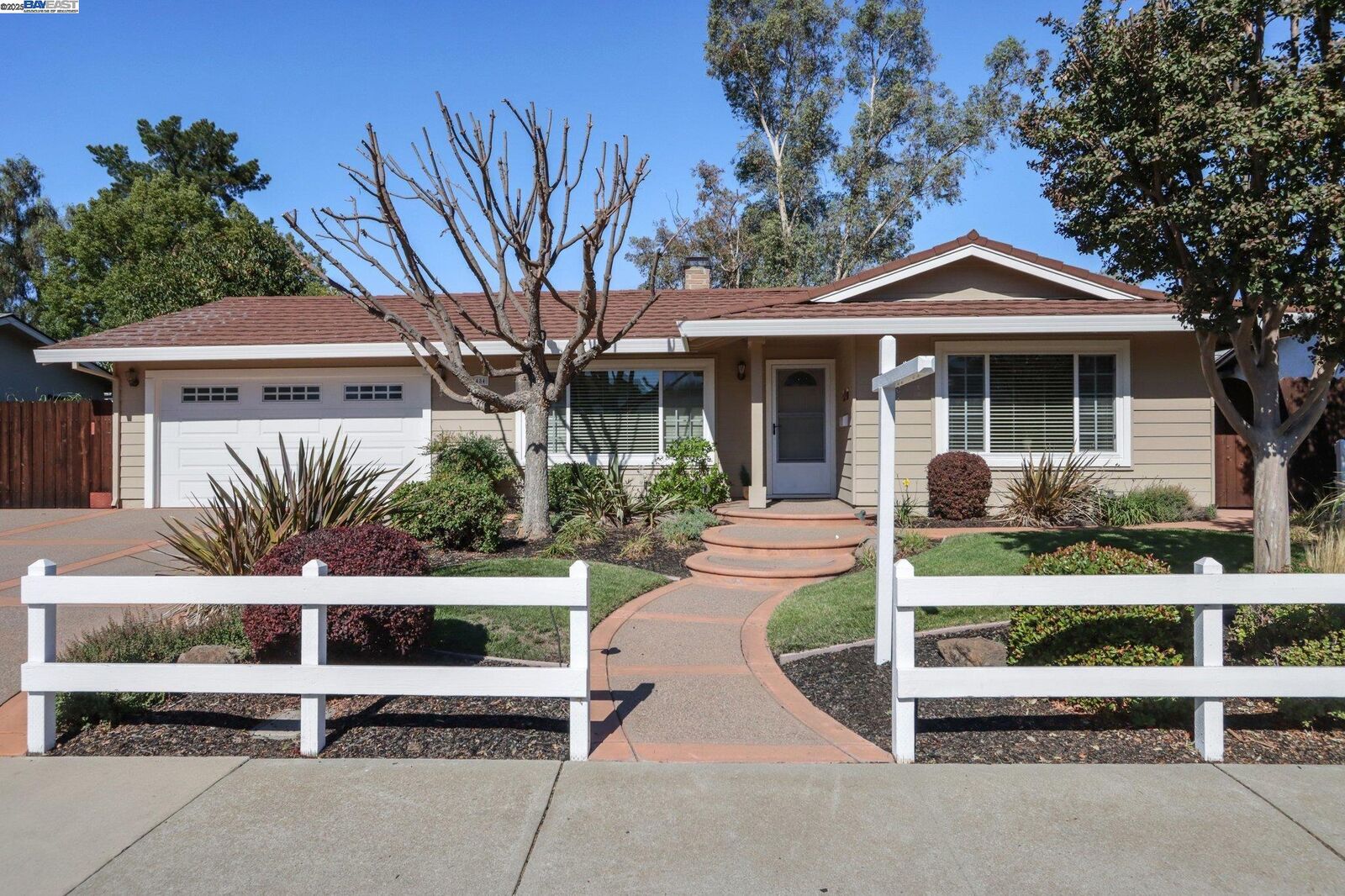 Property Photo:  1484 Heidelberg  CA 94550 