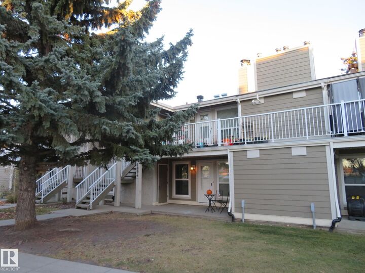 1892 111A Street NW  Edmonton AB T6J 4T7 photo