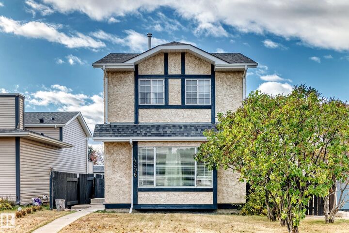 4206 38 Street NW  Edmonton AB T6L 4K4 photo
