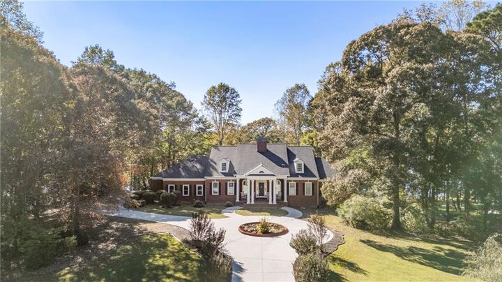 300 Island Cove Drive  Newnan GA 30263 photo