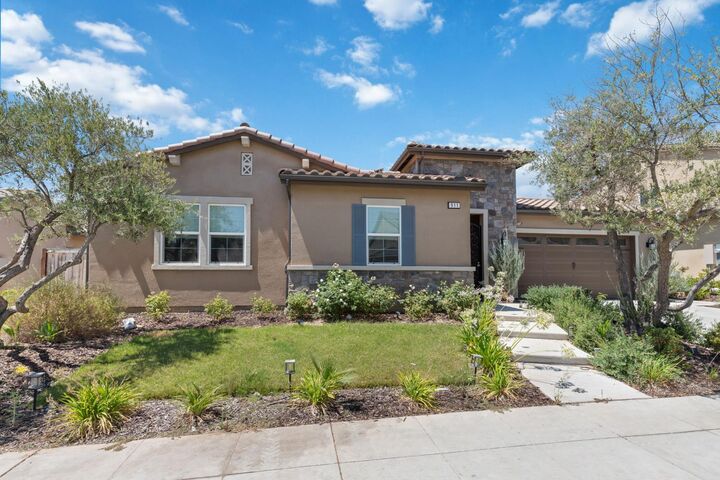 Property Photo: 911 Highland Road W CA 93636