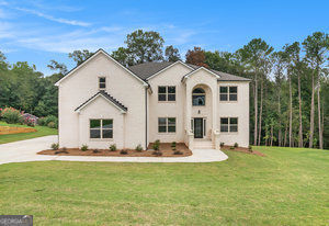 Property Photo: 1540 Christian Circle SE GA 30013