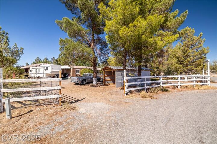 Property Photo:  700 Cynthia Street  NV 89048 