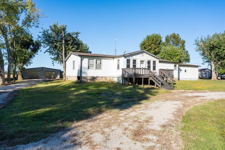Property Photo:  9285 Stanley-Birk City Rd  KY 42301