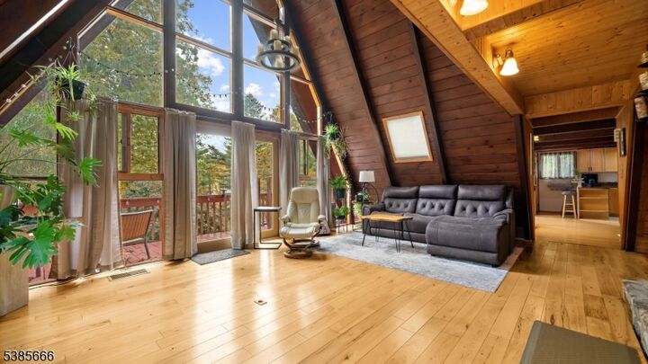 Property Photo: 658 Winding Brook Ln NJ 07830
