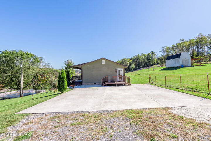 Property Photo: 759 Laurel Rd TN 37716