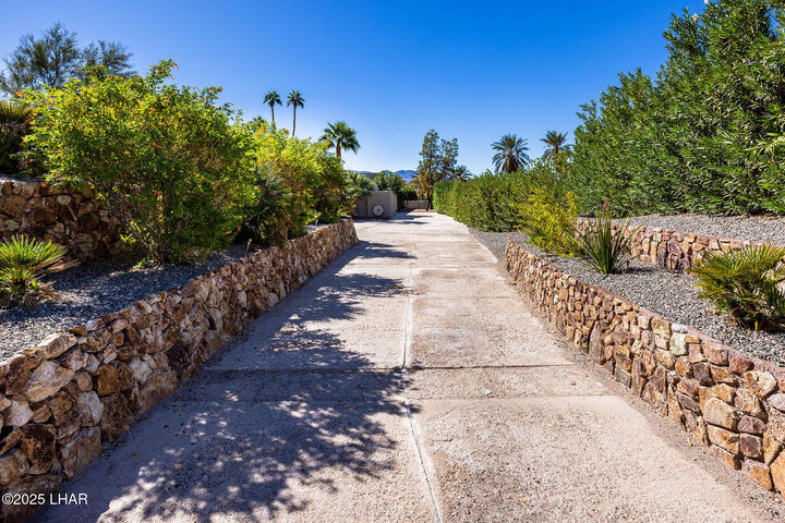 Property Photo: 2190 Snead Dr AZ 86406