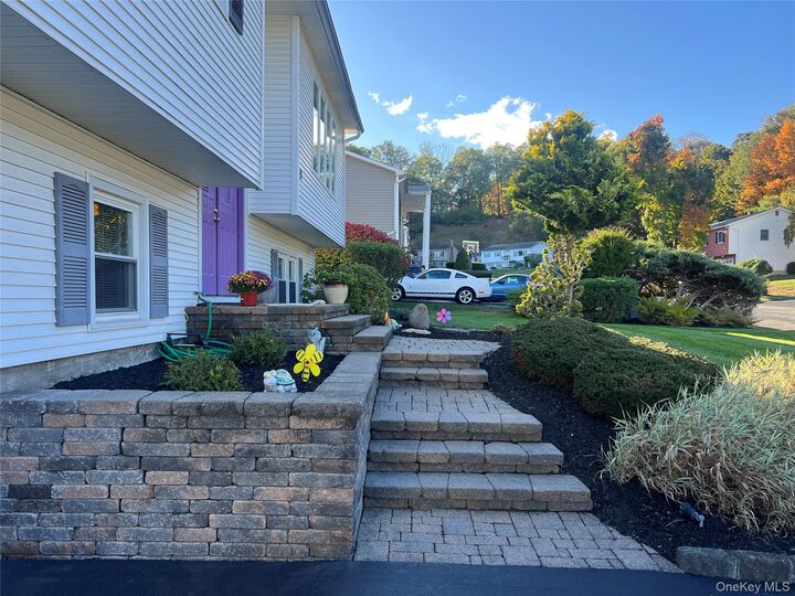 Property Photo:  11 Gleason Drive  NY 10980 