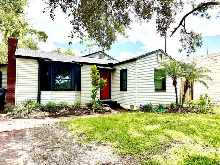 Property Photo: 204 E Harvard Street FL 32804