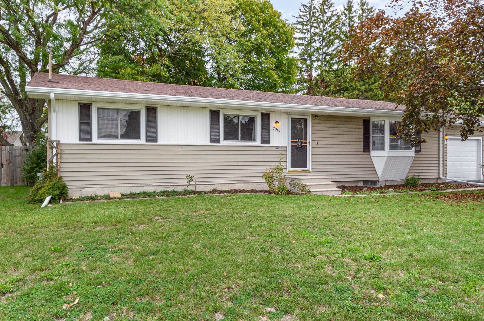 Property Photo: 2975 Continental Drive MI 48706