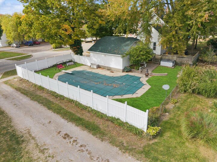 Property Photo: 203 E Michigan Street MI 49274