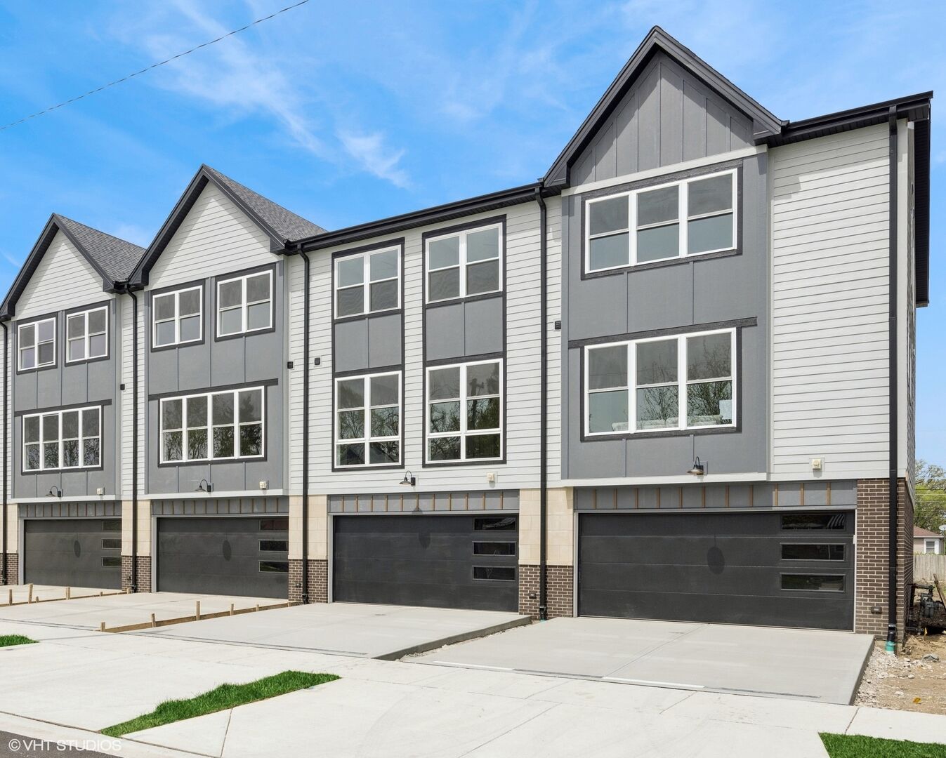 Property Photo: 8524 Center Avenue IL 60171