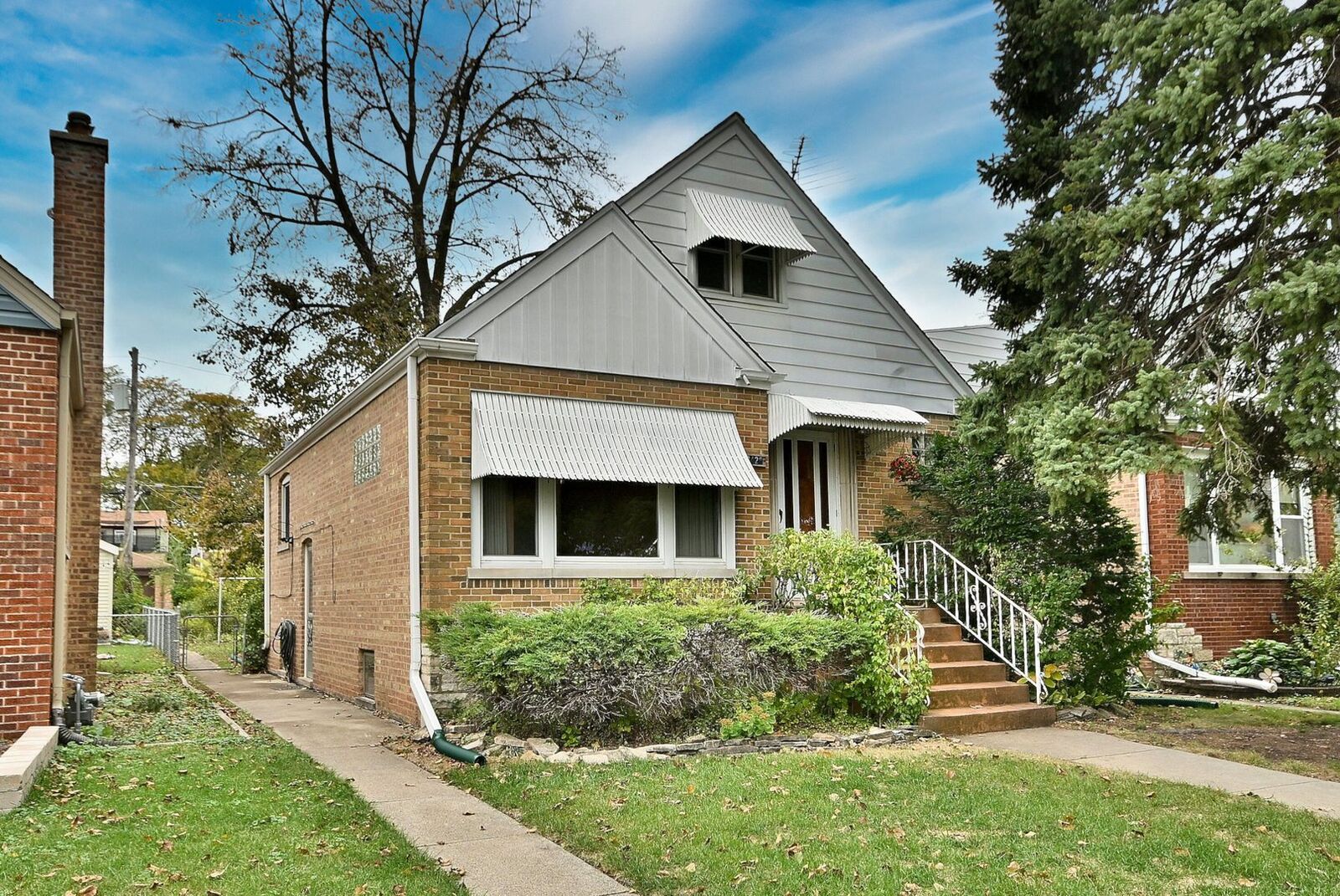 Property Photo:  2428 West Street  IL 60171