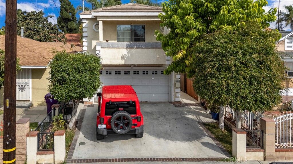 Property Photo:  1801 W Cameron Street  CA 90810 