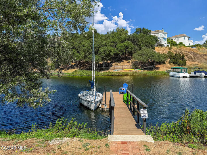 Property Photo:  123 Lake Sherwood Drive  CA 91361 
