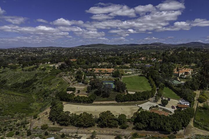 Property Photo: 5305 La Crescenta CA 92067