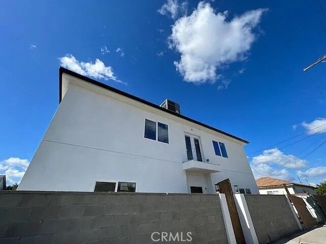 Property Photo: 9156 Morehart Avenue CA 91331