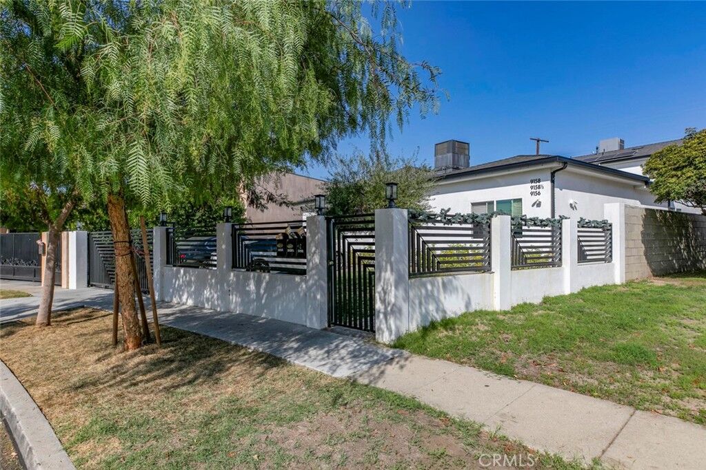 Property Photo:  9156 Morehart Avenue  CA 91331 