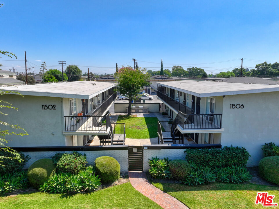 Property Photo:  11502 11506 Adco Avenue  CA 90241