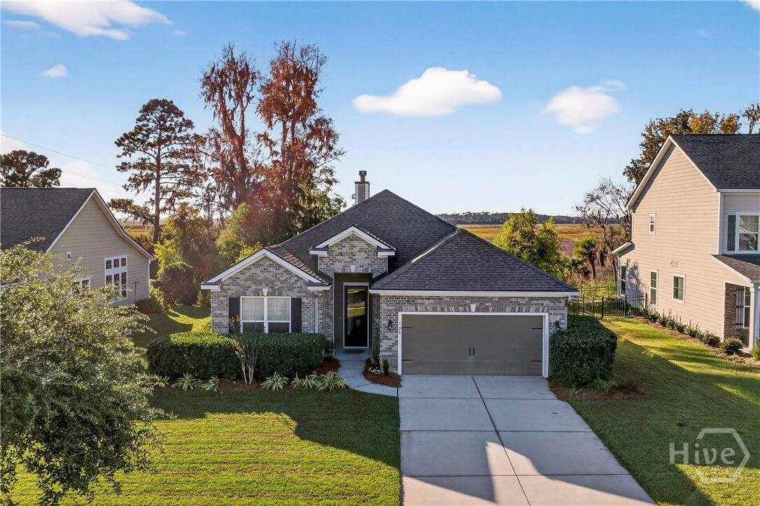 Property Photo:  120 Coffee Pointe Drive  GA 31419 