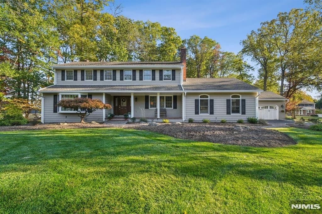 Property Photo: 5 Glengorra Court NJ 07430