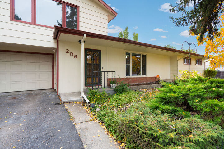 Property Photo: 206 Forest Drive MT 59901