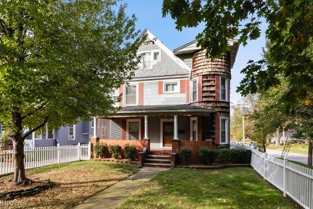 Property Photo: 276 Harrison Street OH 44035