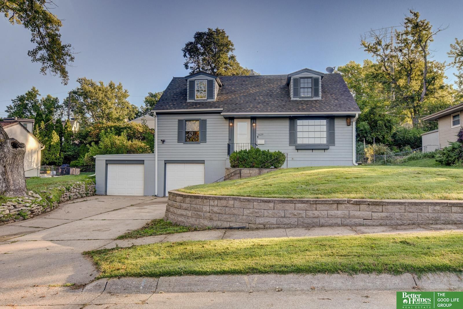 Property Photo: 1629 Post Drive NE 68114