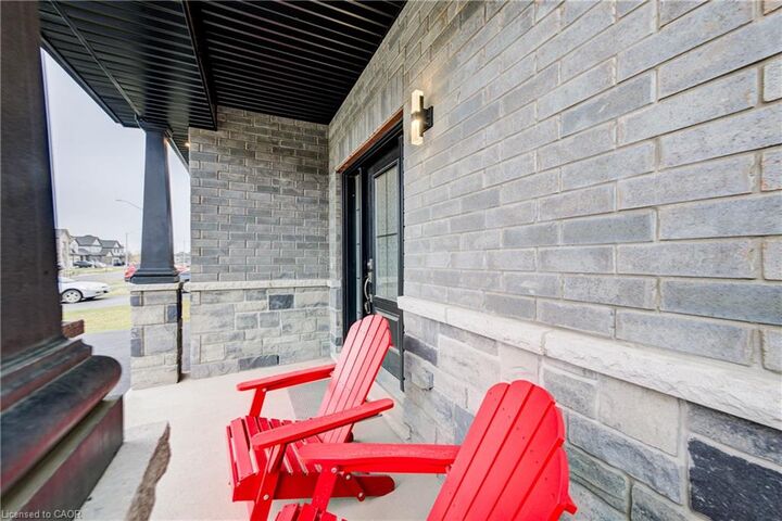 Property Photo:  36 Alicia Crescent  ON L3C 7M5