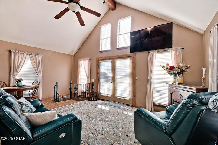 Property Photo:  715 Easy Street  MO 64854 