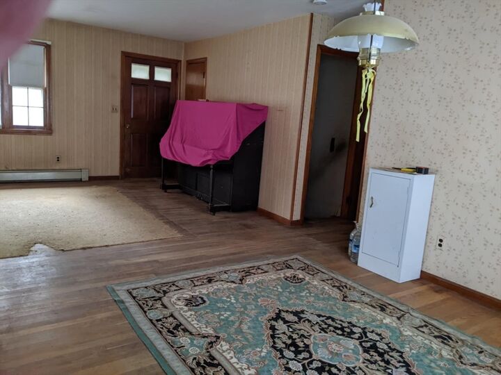Property Photo:  7 Hamilton St  MA 01701 