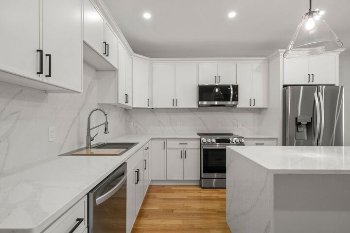 Property Photo:  60 Stanley St 302  MA 02125 