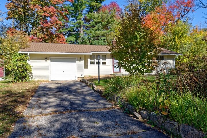 Property Photo: 32 Colonial Way MA 01746