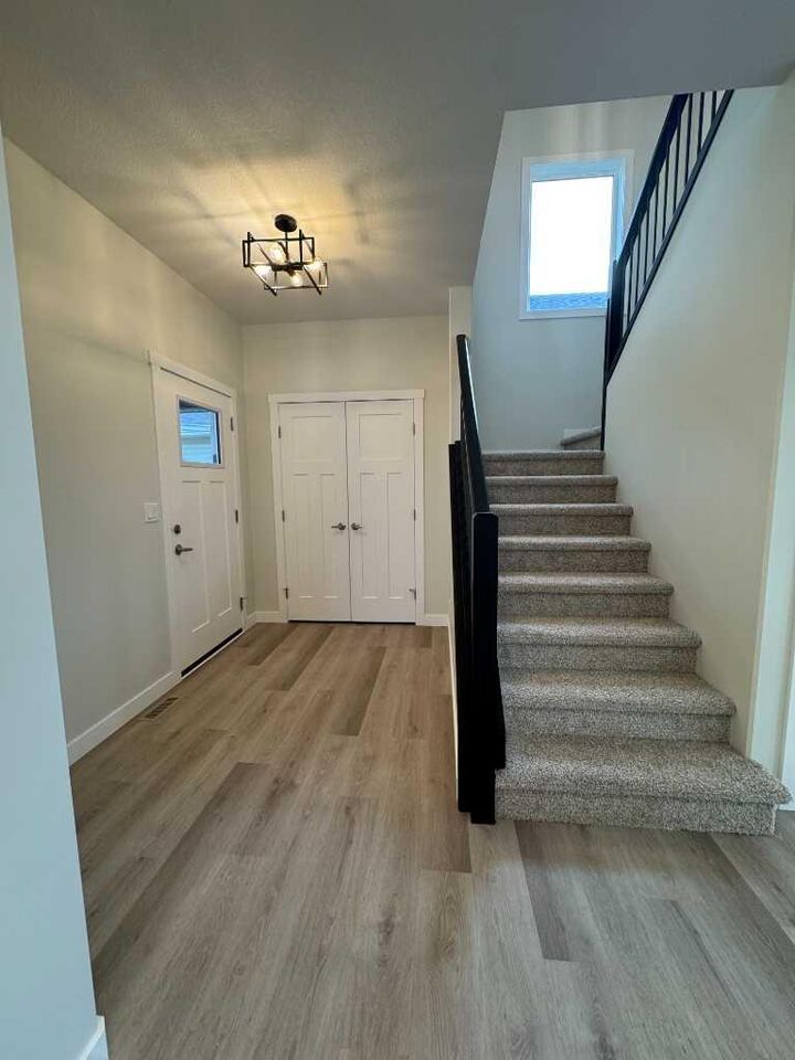 Property Photo:  38 Tagish Avenue  AB T4P 0Y7 