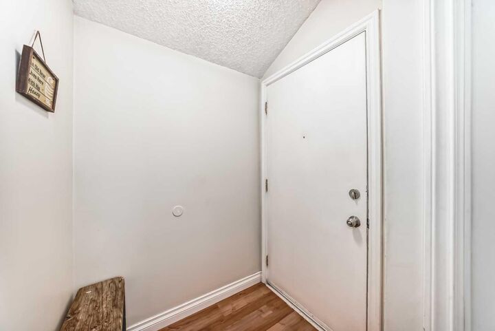 Photo de la propriété: 131 Templehill Drive NE 17 AB T1Y 4T1