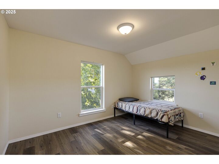 Property Photo: 19800 SW Briedwell Rd OR 97128