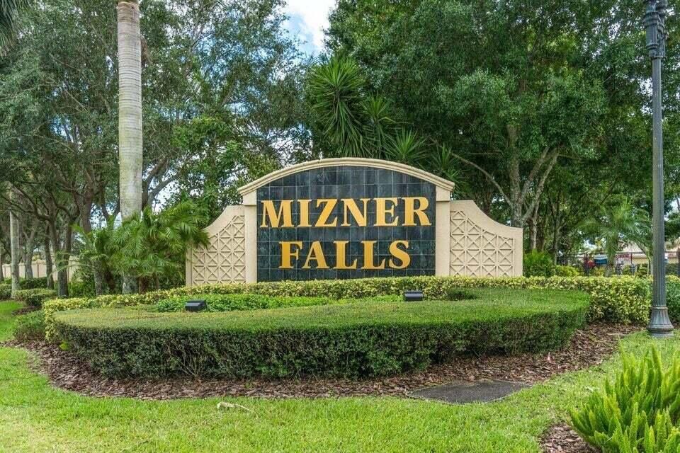 Property Photo: 7092 Veneto Drive FL 33437