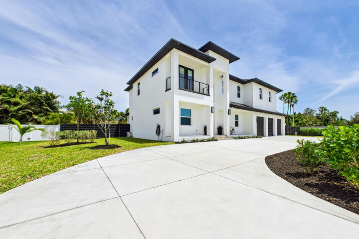 Property Photo:  2345 N Riverside Drive  FL 32903 