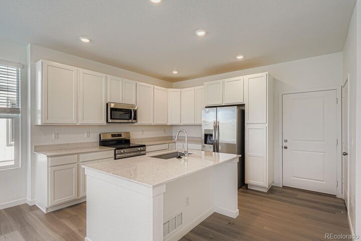 Property Photo:  6779 Parterre Parkway N 1  CO 80602