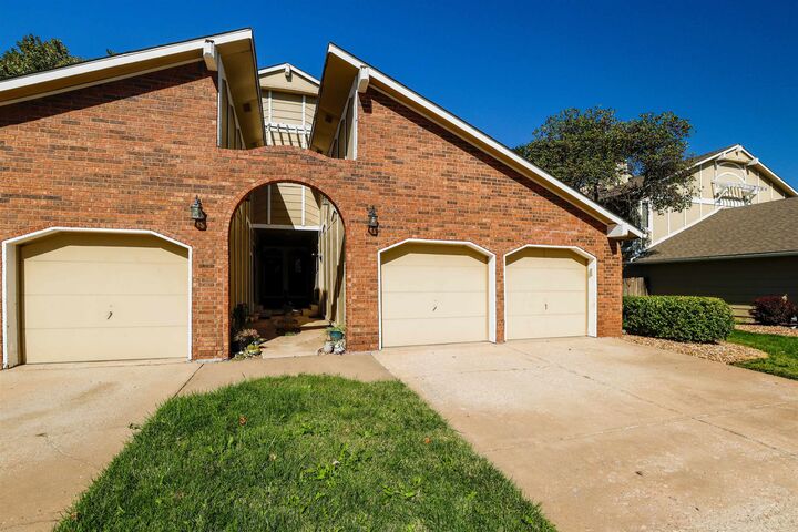 Property Photo:  10504 W Texas St Unit 401  KS 67209