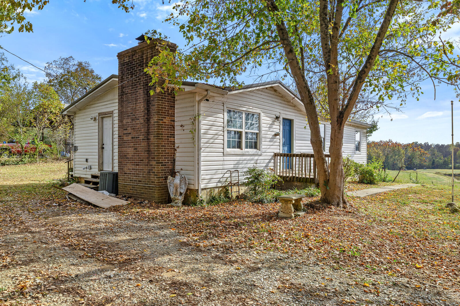 Property Photo: 353 County Road 64 TN 37370
