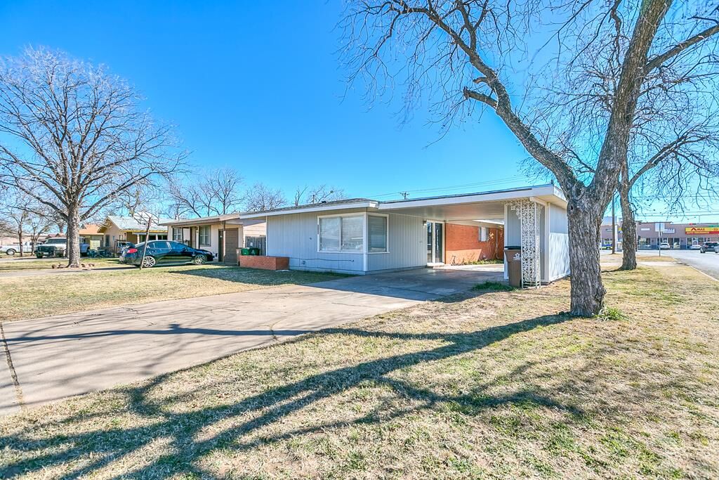Property Photo: 2729 Rio Grande St TX 76904